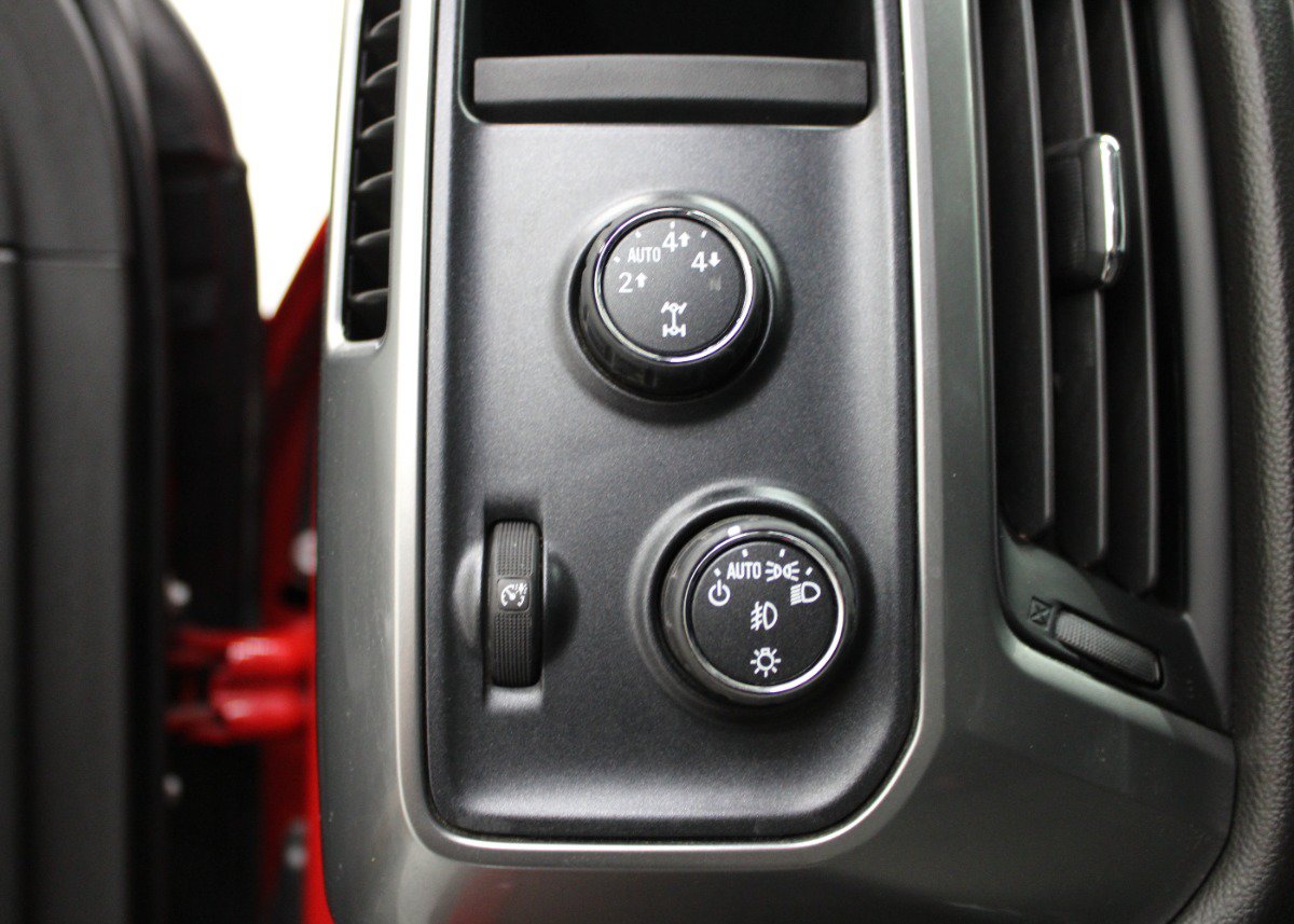 Used 2014 Chevrolet Silverado 1500 LTZ w/ Texas Edition, 1LZ Trim AWD/4WD image 18