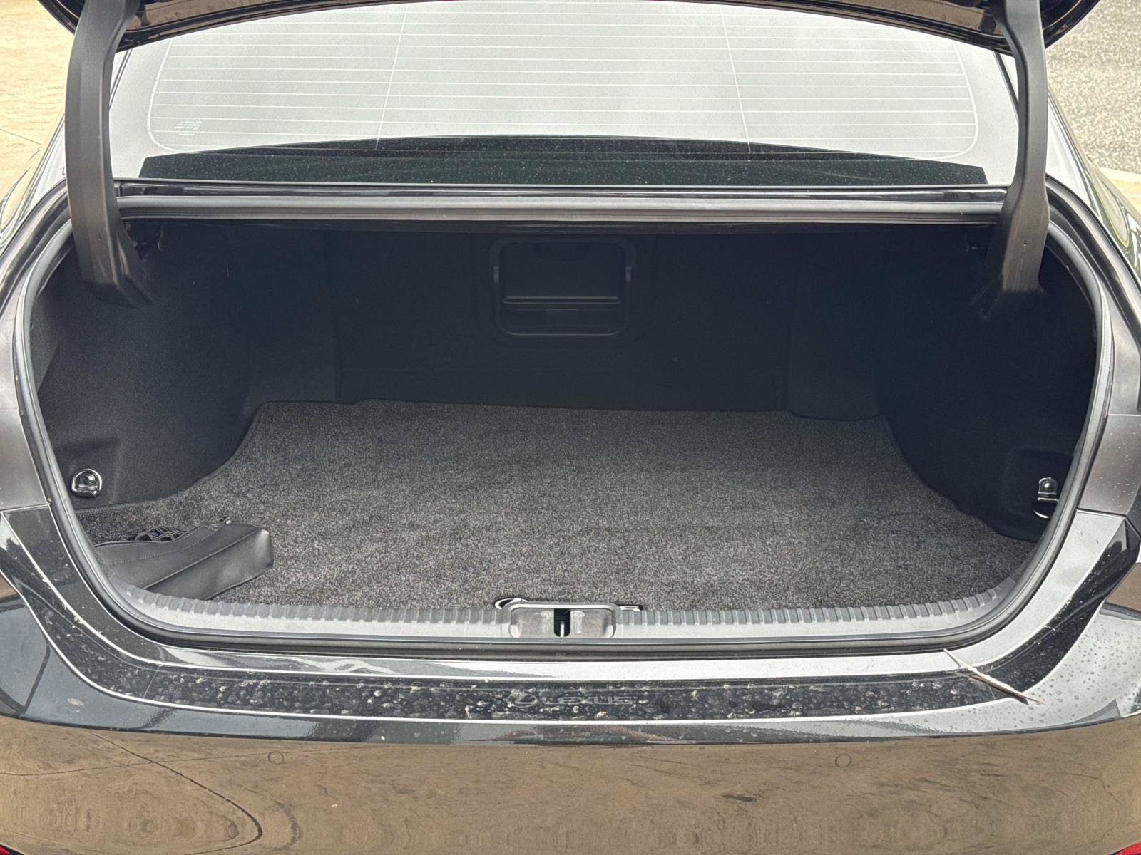 Certified 2022 Lexus ES 350 Ultra Luxury w/ Accessory Package 2 FWD image 36