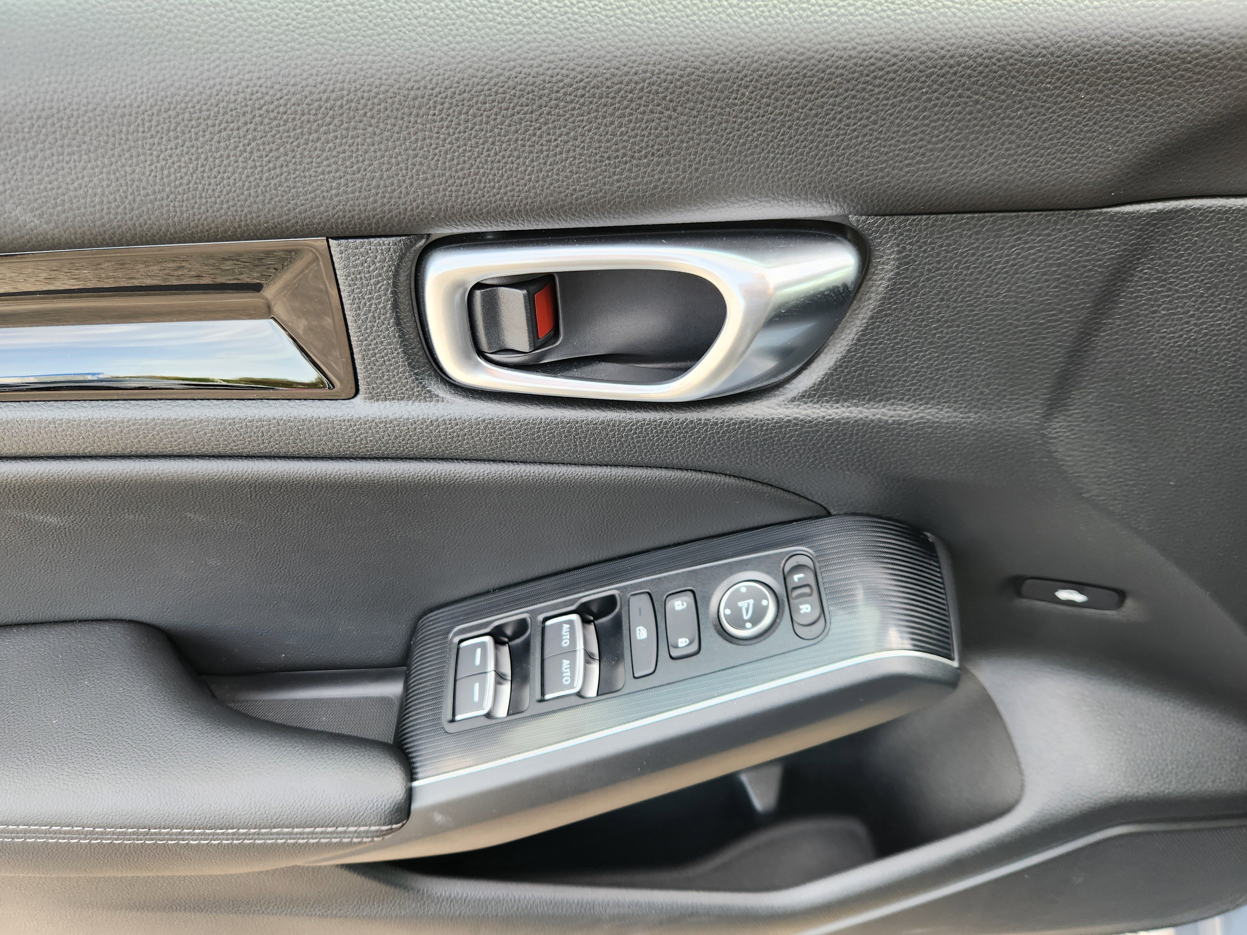 Used 2024 Honda Civic Touring image 18