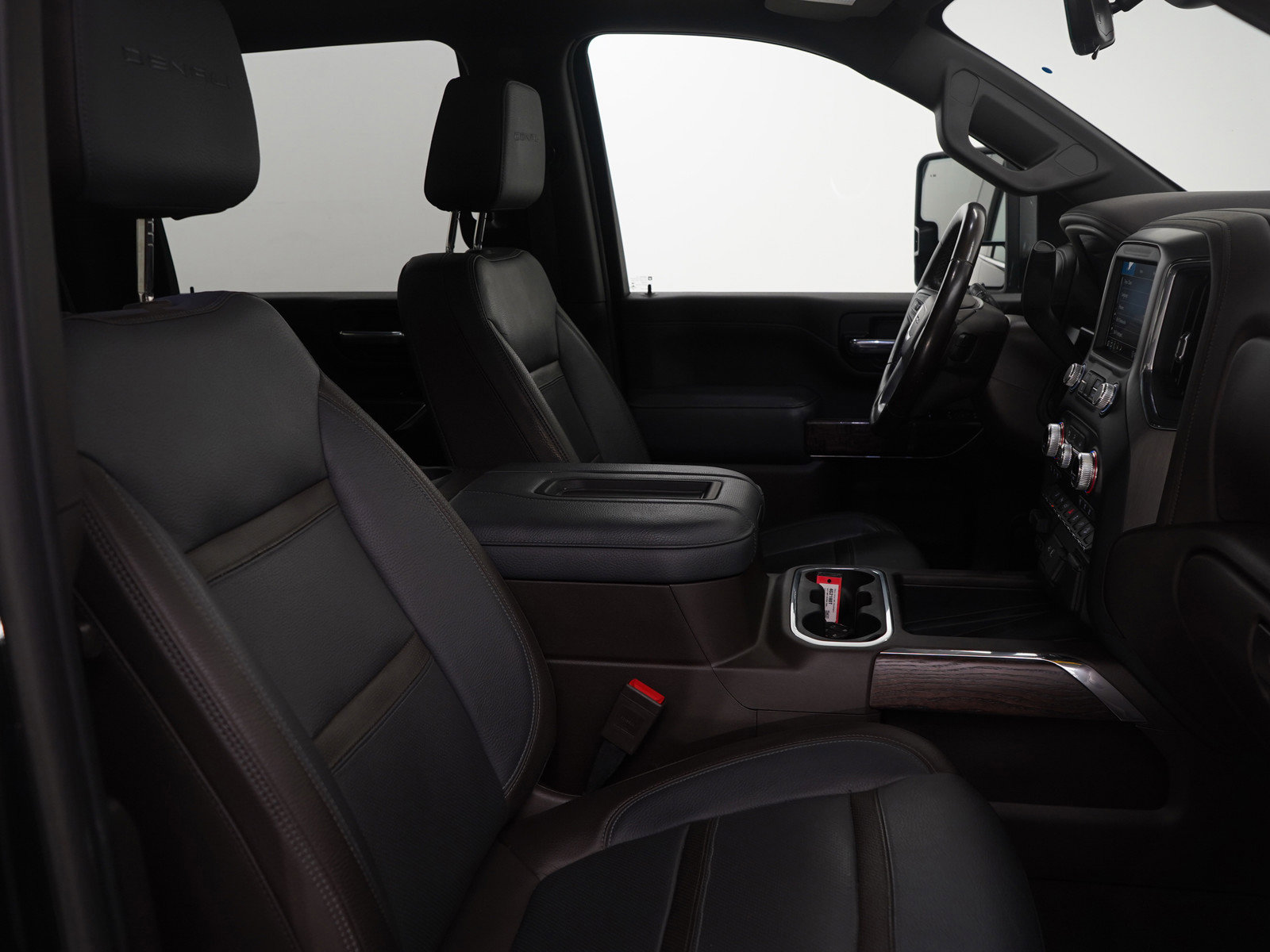 Used 2021 GMC Sierra 2500 Denali w/ Denali Ultimate Package image 11