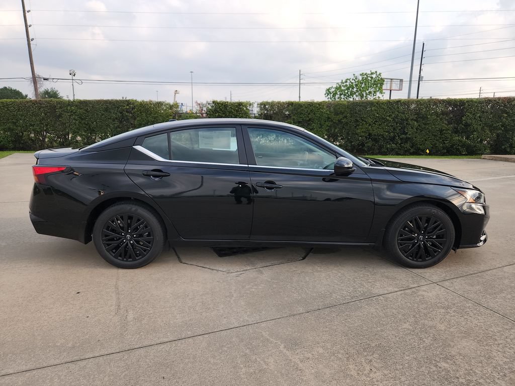 New 2026 Nissan Altima 2.5 SV FWD image 3