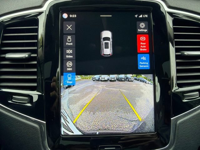 Used 2023 Volvo XC90 B6 Plus AWD/4WD image 22