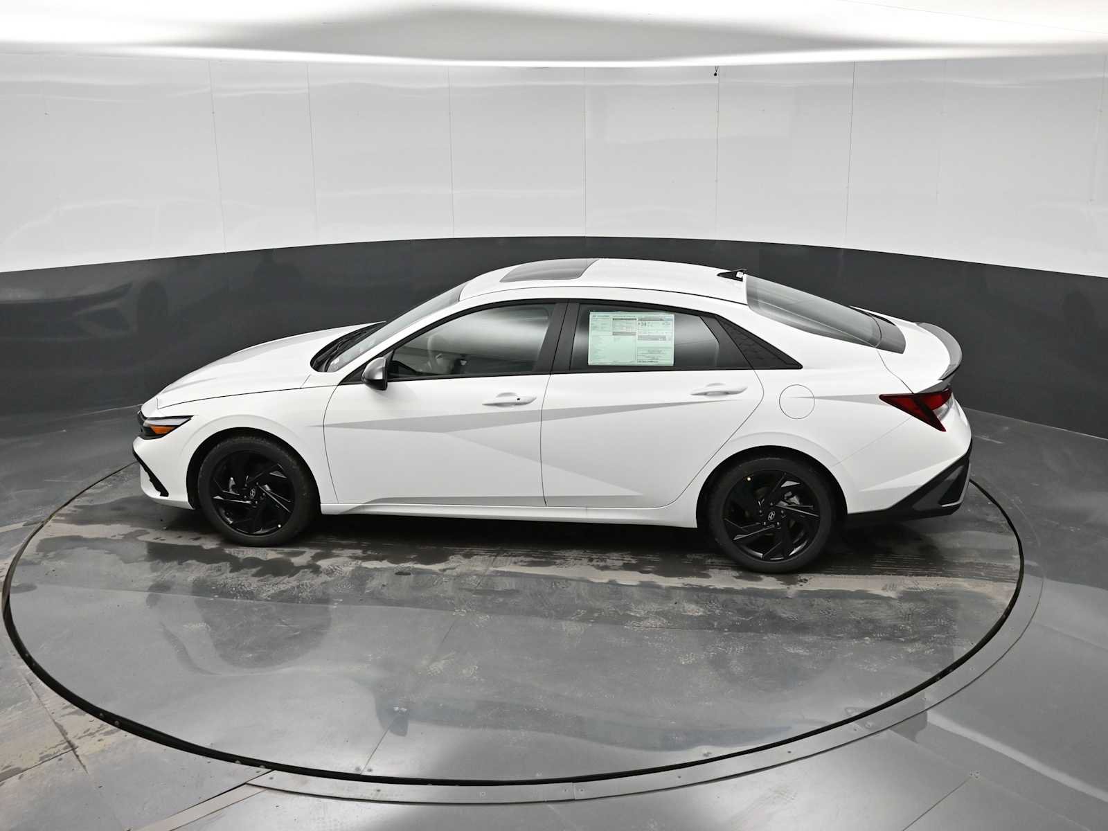 New 2026 Hyundai Elantra SEL Sport FWD image 27