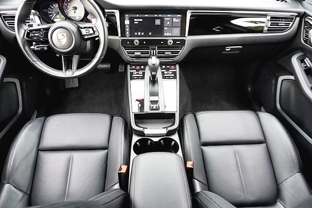 Used 2024 Porsche Macan S w/ Premium Plus Package AWD/4WD image 25