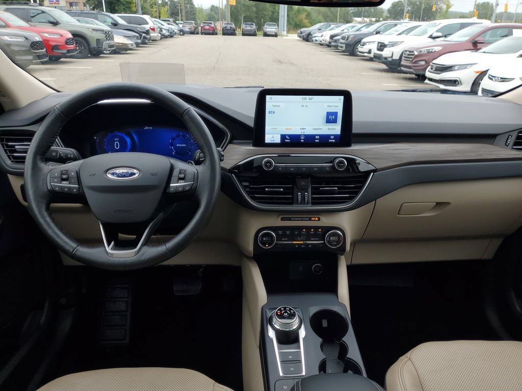 Used 2020 Ford Escape Titanium AWD/4WD image 16