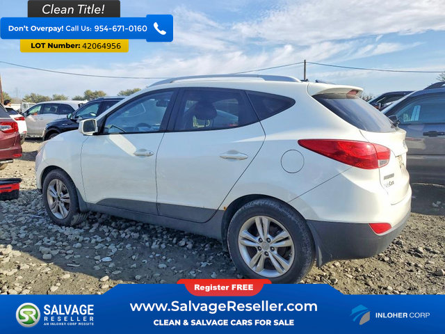 Used 2011 Hyundai Tucson GLS w/ Navigation Pkg 2 image 3