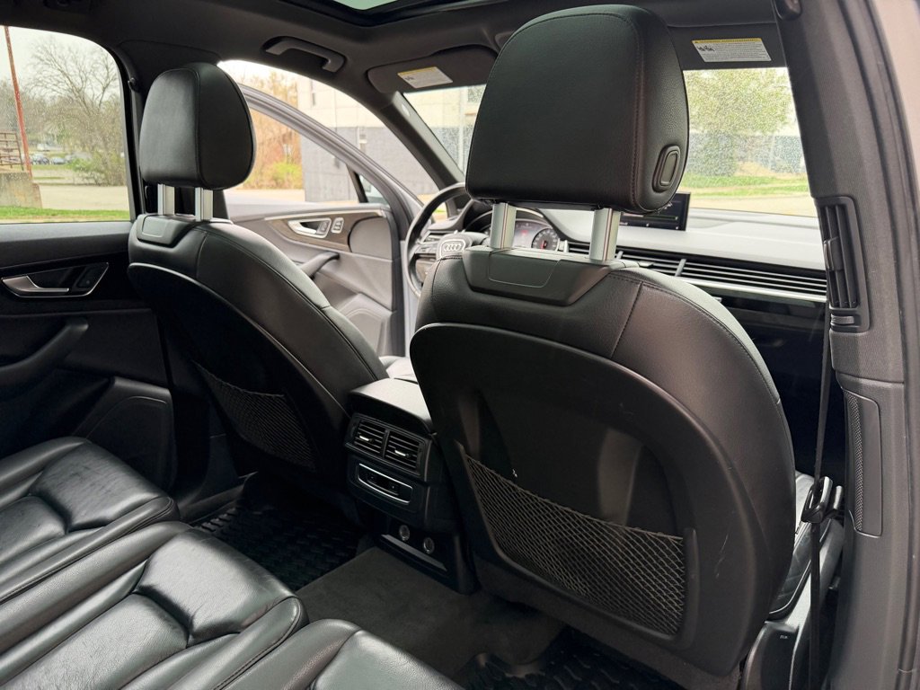 Used 2019 Audi Q7 3.0T Premium w/ Convenience Package AWD/4WD image 22