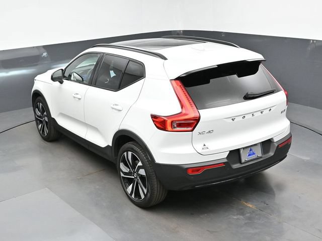 Used 2023 Volvo XC40 B5 Ultimate w/ Protection Package Premier AWD/4WD image 47