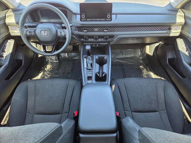 Used 2023 Honda Accord EX image 17