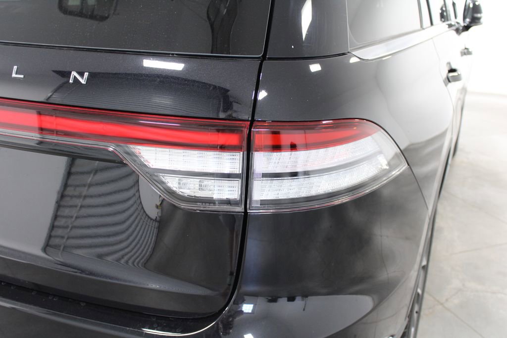 Used 2025 Lincoln Aviator Reserve image 13