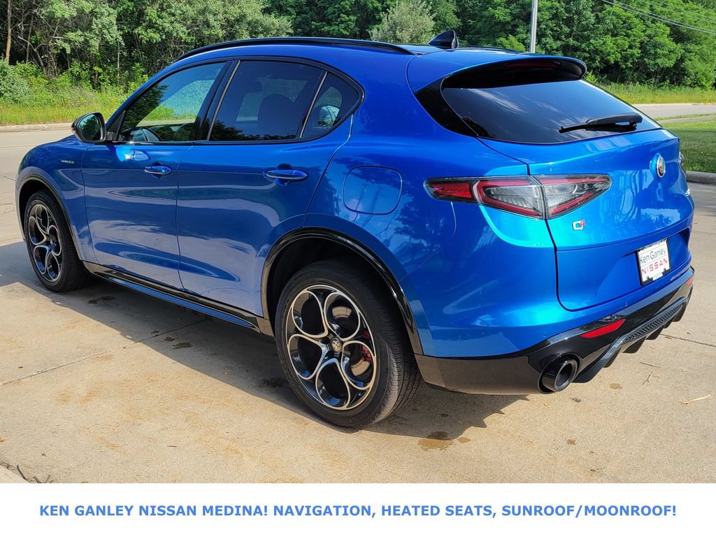 Used 2024 Alfa Romeo Stelvio Veloce AWD/4WD image 5