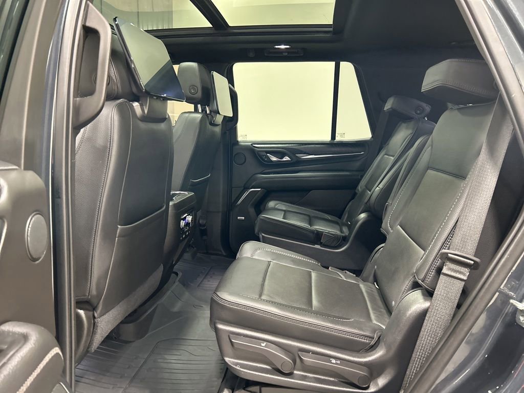 Used 2021 GMC Yukon Denali w/ Denali Premium Package image 28
