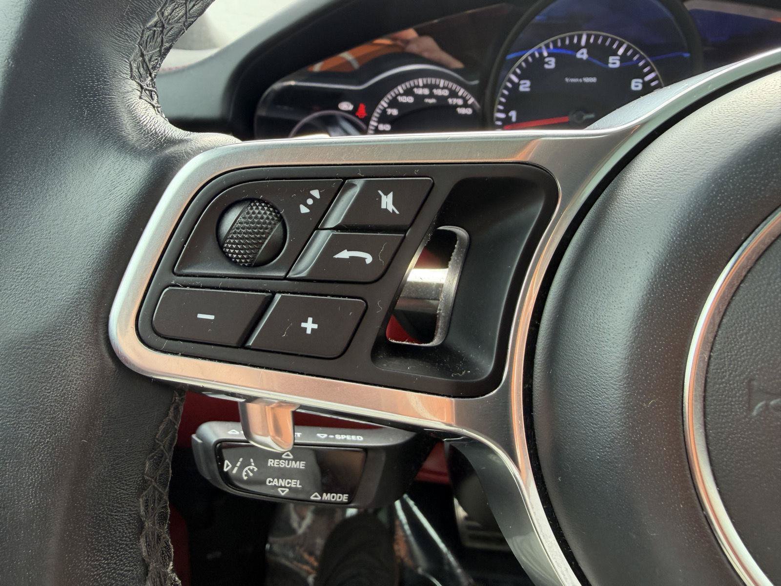 Used 2021 Porsche Cayenne S AWD/4WD image 15