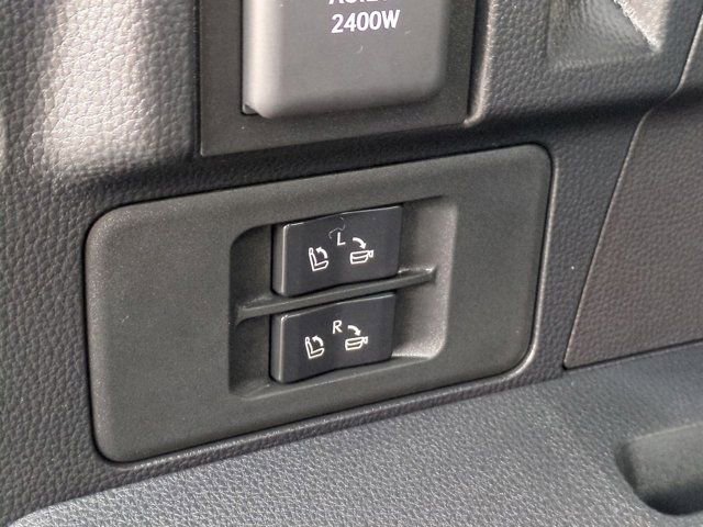 Used 2025 Lexus LX 700h Overtrail w/ Accessory Package (Z1) image 31