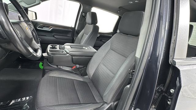 Used 2022 Chevrolet Silverado 1500 LT AWD/4WD image 10
