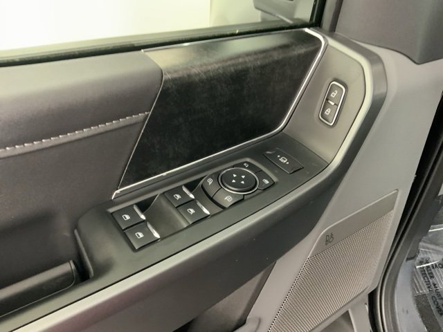 New 2025 Ford F350 XLT w/ Black Appearance Package image 15