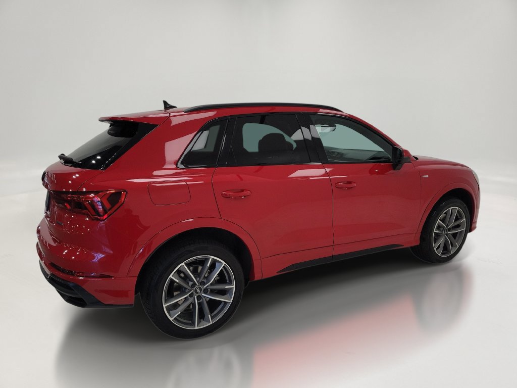 Used 2021 Audi Q3 2.0T Premium w/ Convenience Package AWD/4WD image 5