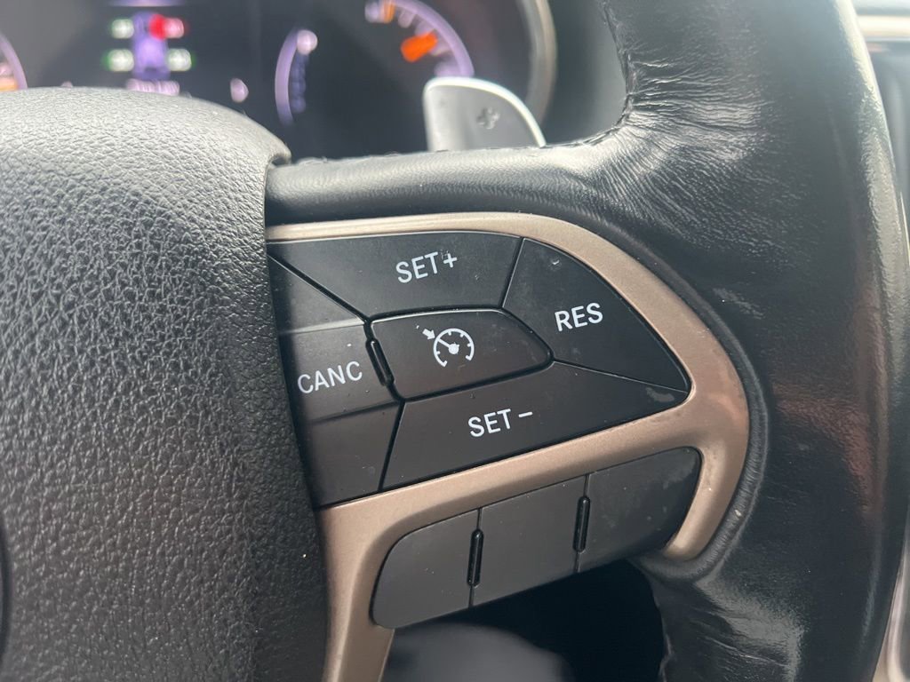 Used 2015 Jeep Grand Cherokee Laredo w/ Quick Order Package 23E image 10