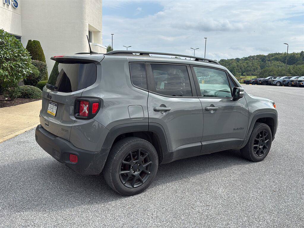 Used 2020 Jeep Renegade Altitude AWD/4WD image 5