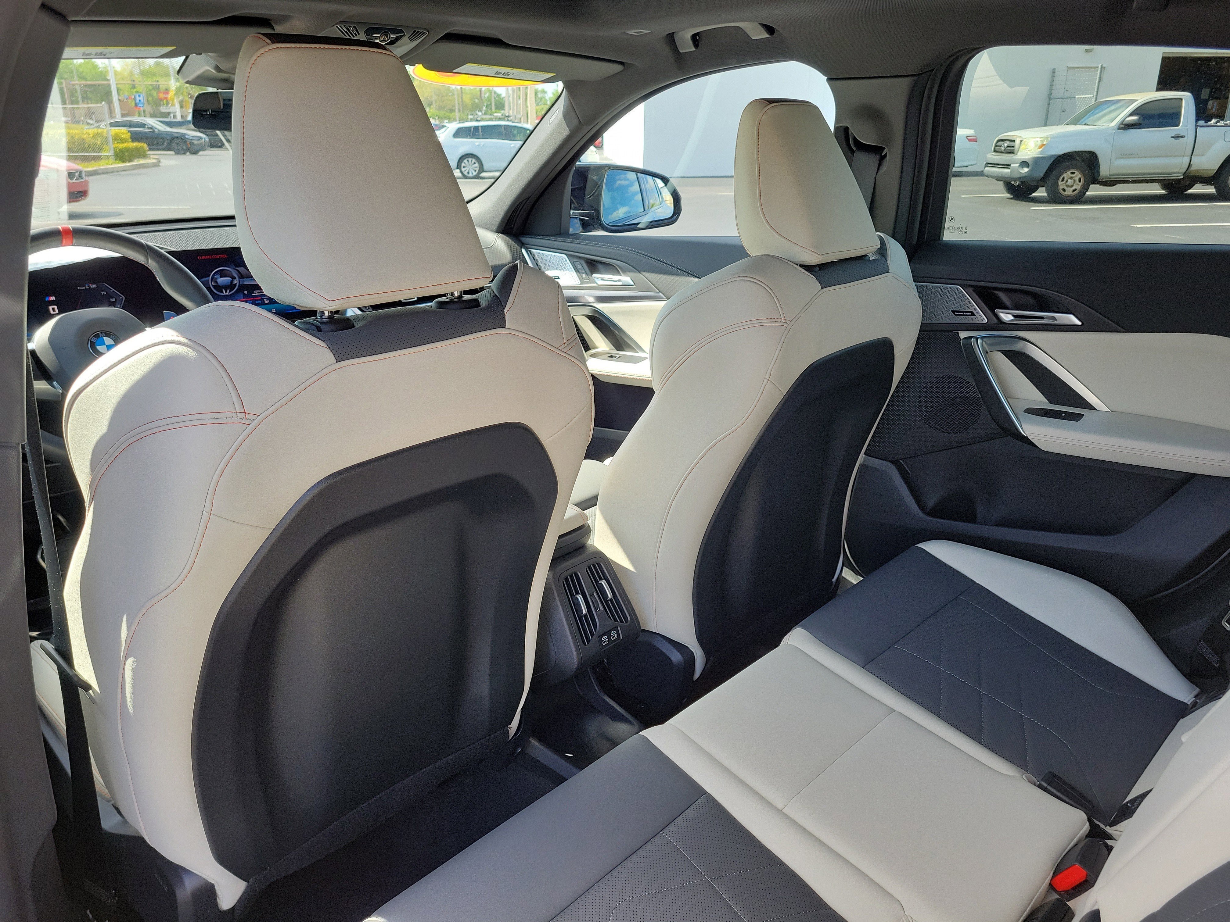 Used 2025 BMW X2 M35i image 12