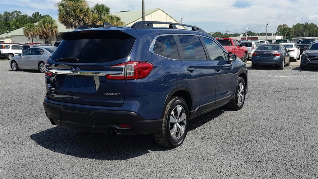 Used 2023 Subaru Ascent Premium w/ Convenience Package image 6