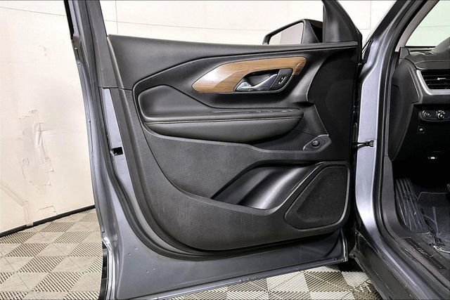 Used 2021 GMC Terrain SLE w/ Driver Convenience Package image 23