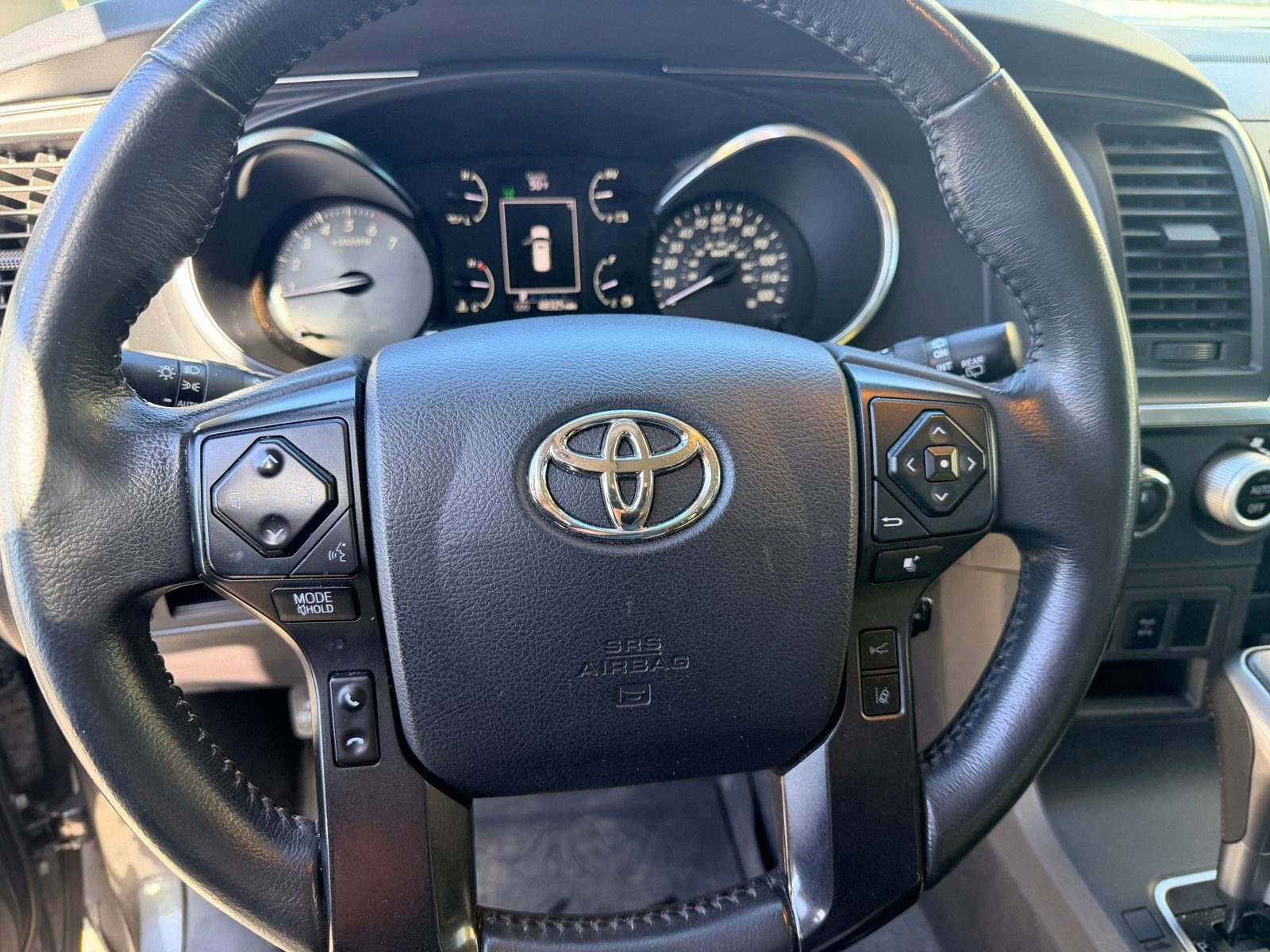 Used 2020 Toyota Sequoia TRD Pro AWD/4WD image 12