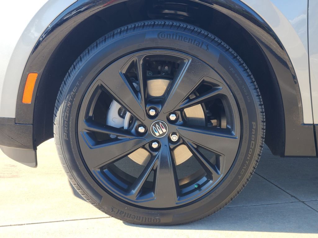 Used 2024 Buick Envision Sport Touring image 13
