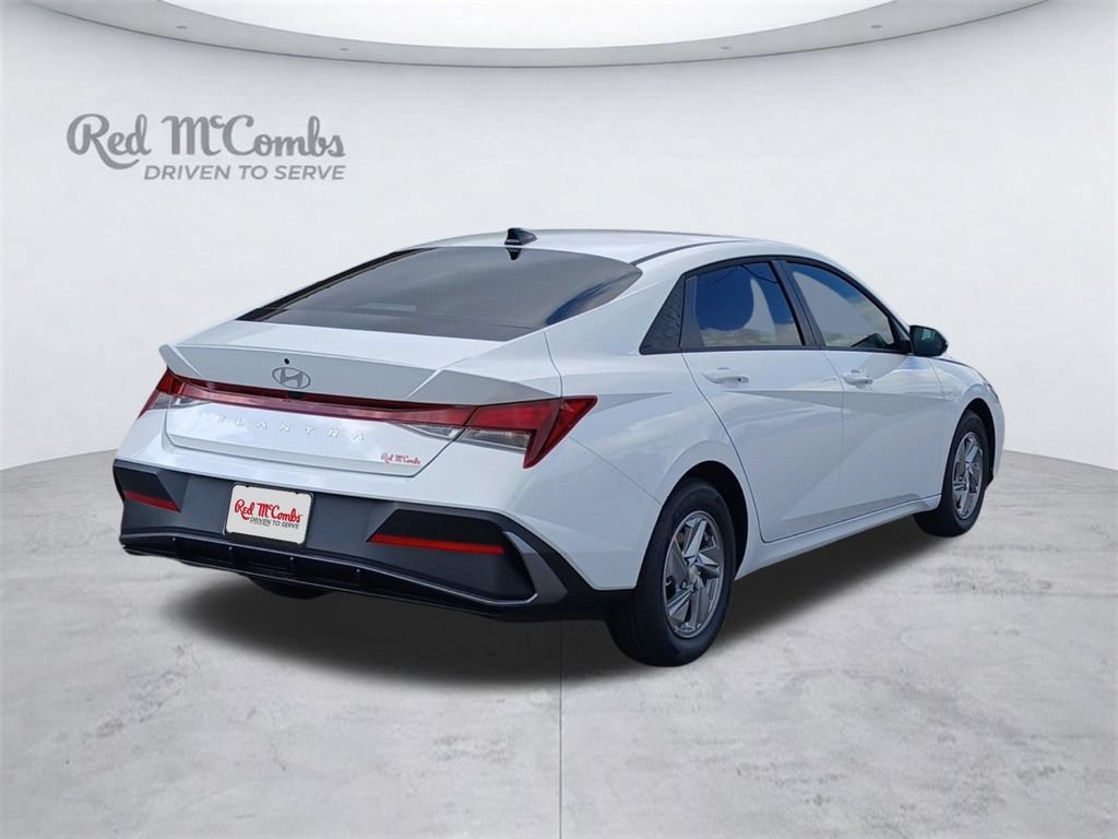 New 2026 Hyundai Elantra SE FWD image 5