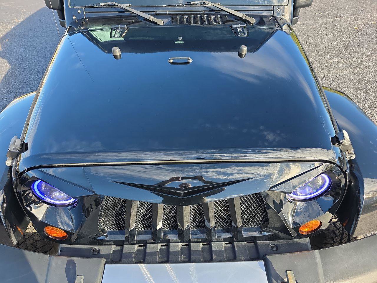 Used 2011 Jeep Wrangler Unlimited Sahara w/ Dual Top Group image 29