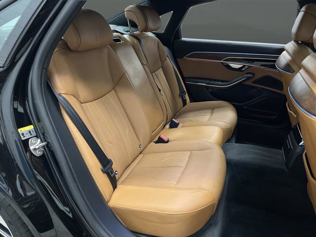 Used 2023 Audi A8 L 3.0T w/ Luxury Package image 32