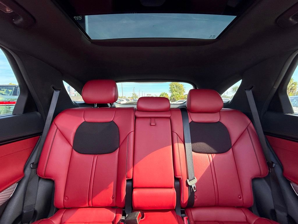 Used 2022 Genesis GV70 2.5T w/ Sport Prestige Package image 19