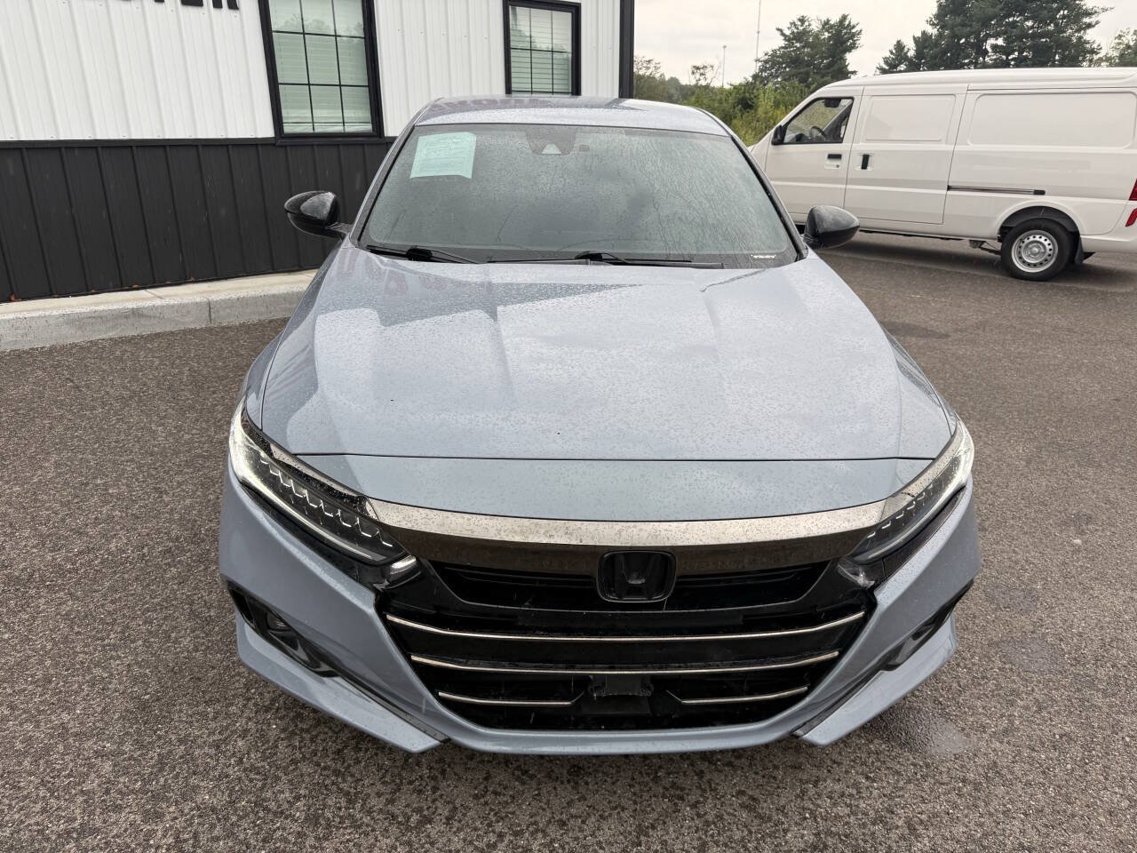 Used 2022 Honda Accord Sport image 3