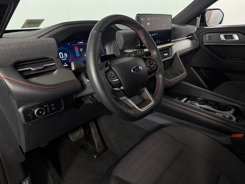 Used 2025 Ford Explorer ST-Line w/ ST-Line Street Pack image 20