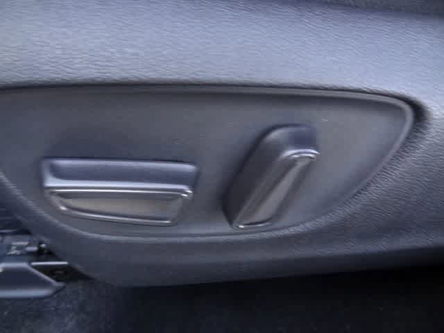 Used 2023 Toyota Highlander L image 7