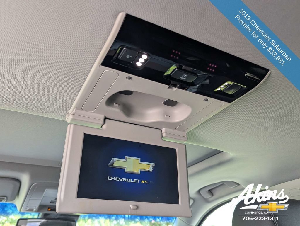 Used 2019 Chevrolet Suburban Premier AWD/4WD image 16