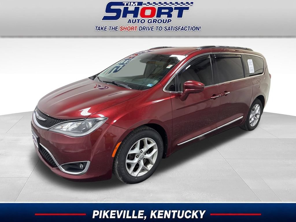 Used 2017 Chrysler Pacifica Touring-L w/ Tire & Wheel Group FWD 360° Tour