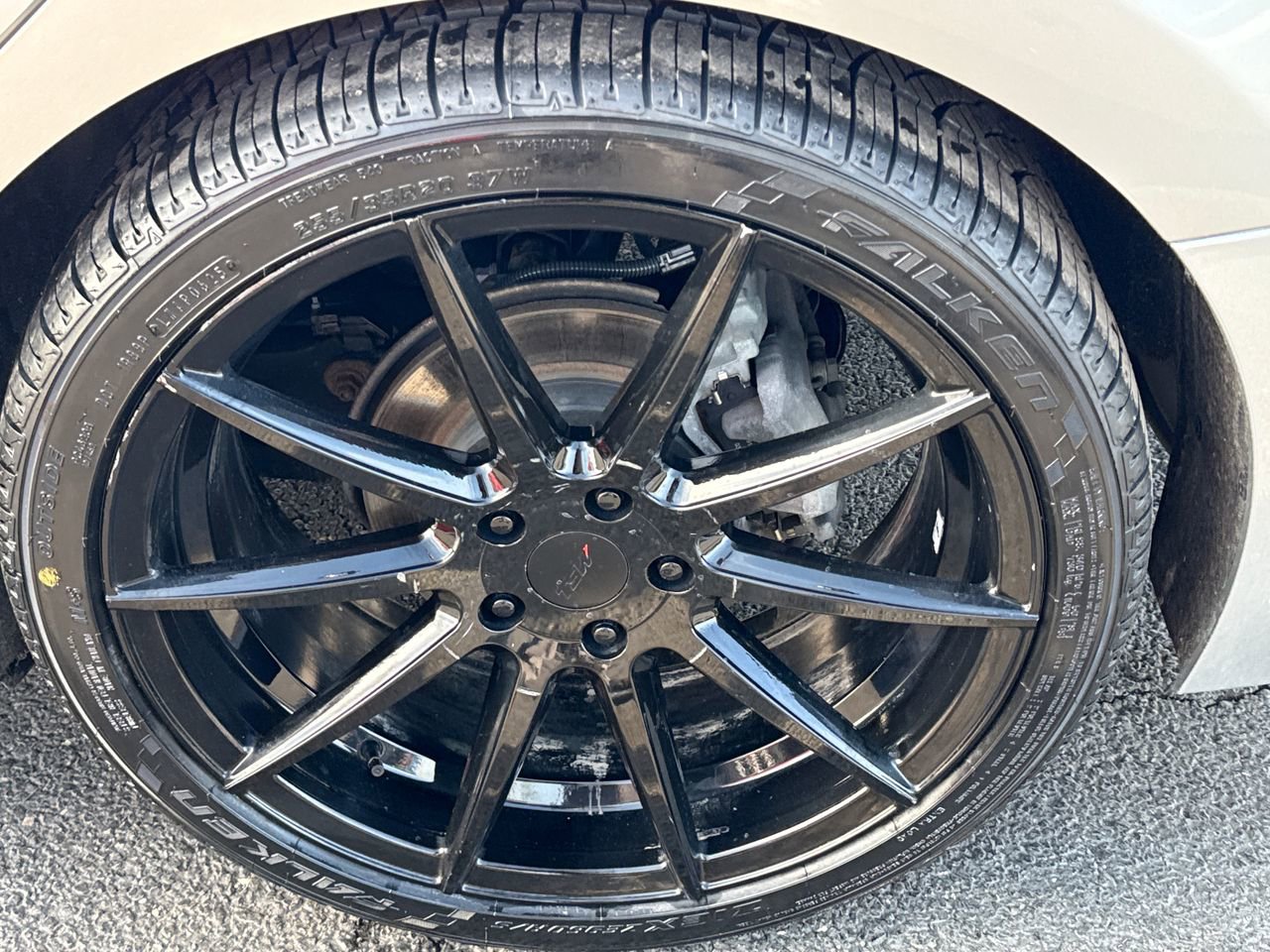 Used 2021 Toyota Camry XSE image 11