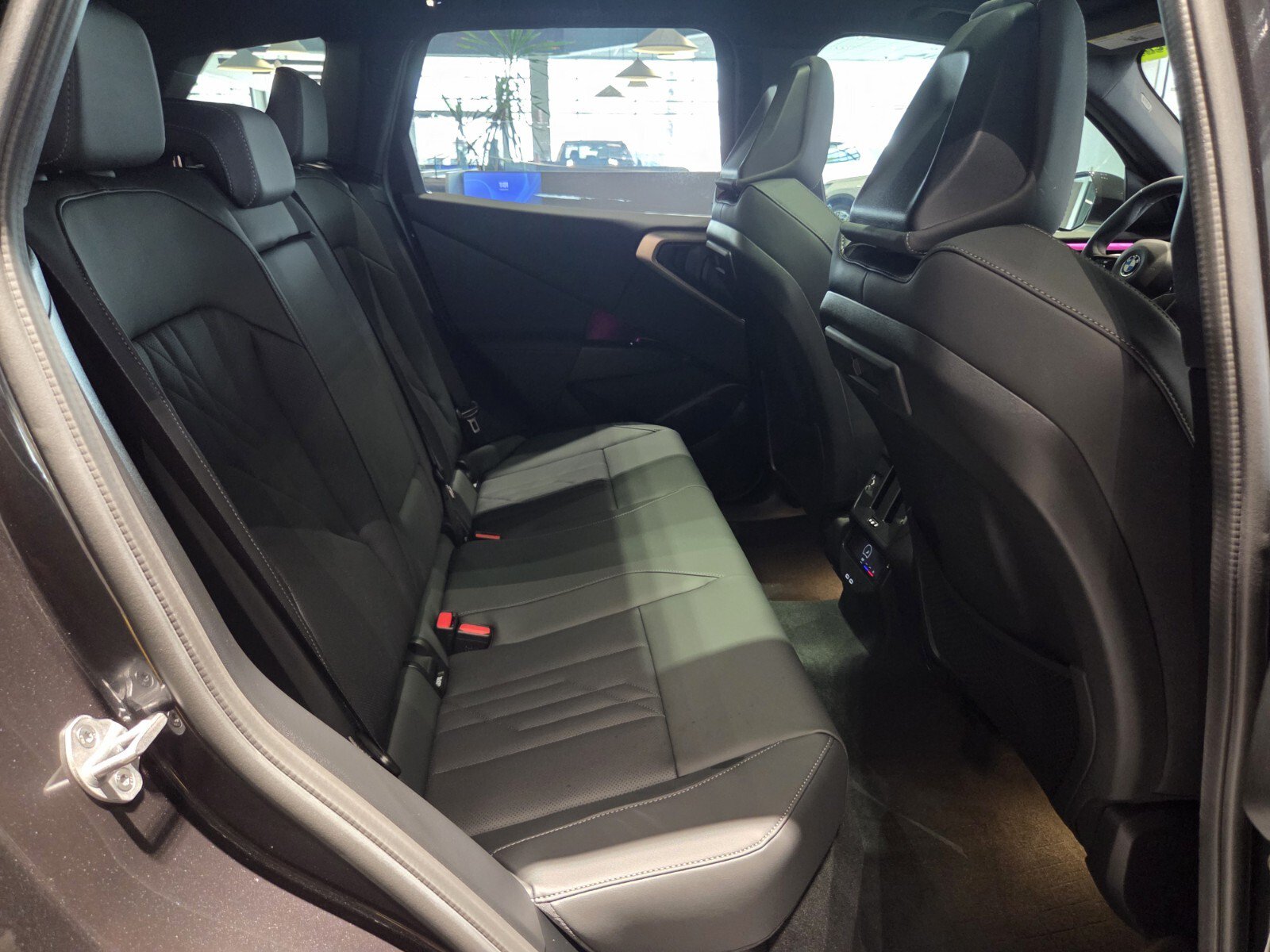 Used 2025 BMW X3 xDrive30i w/ Premium Package AWD/4WD image 15