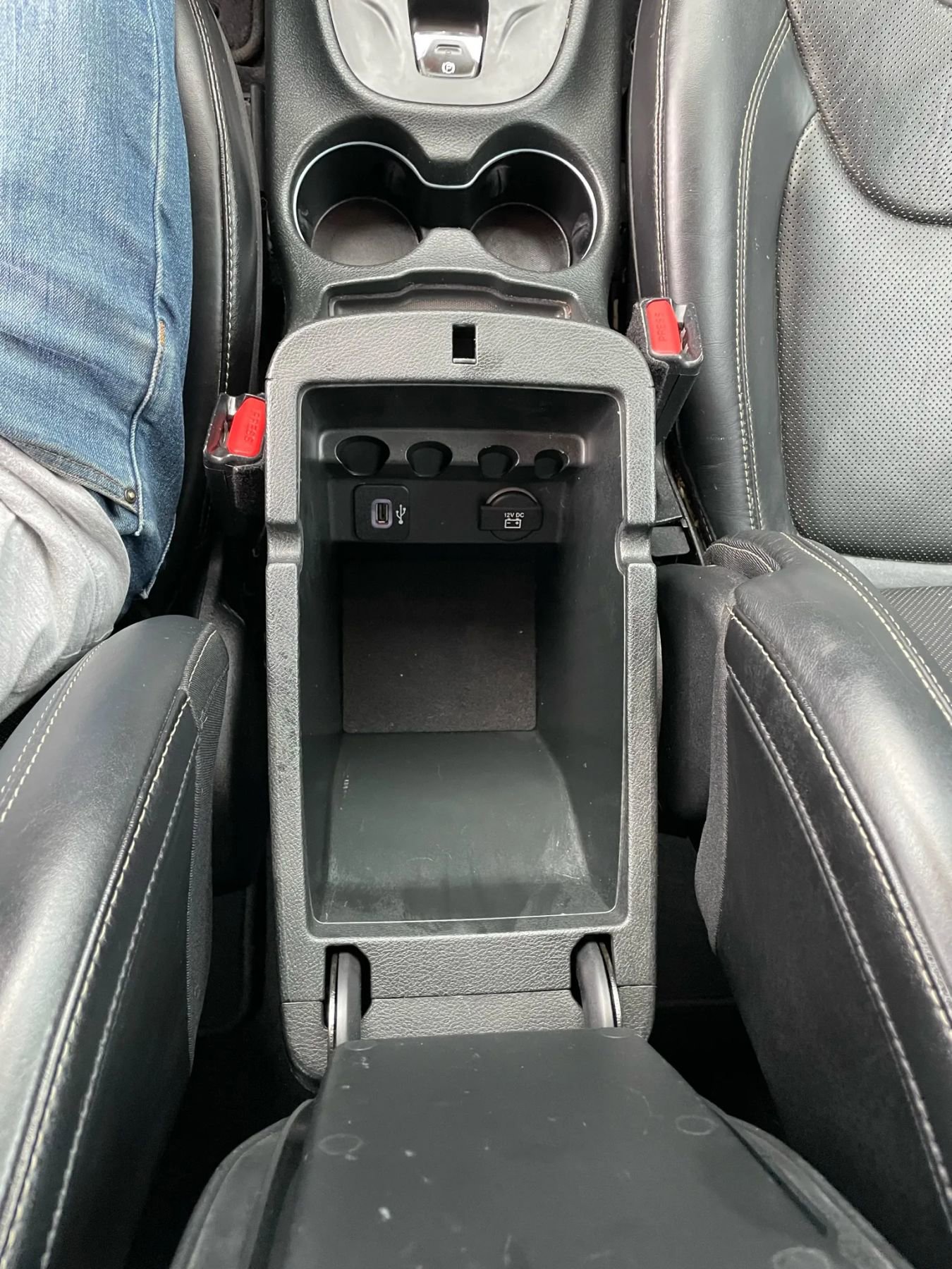 Used 2015 Jeep Cherokee Limited w/ Luxury Group image 22