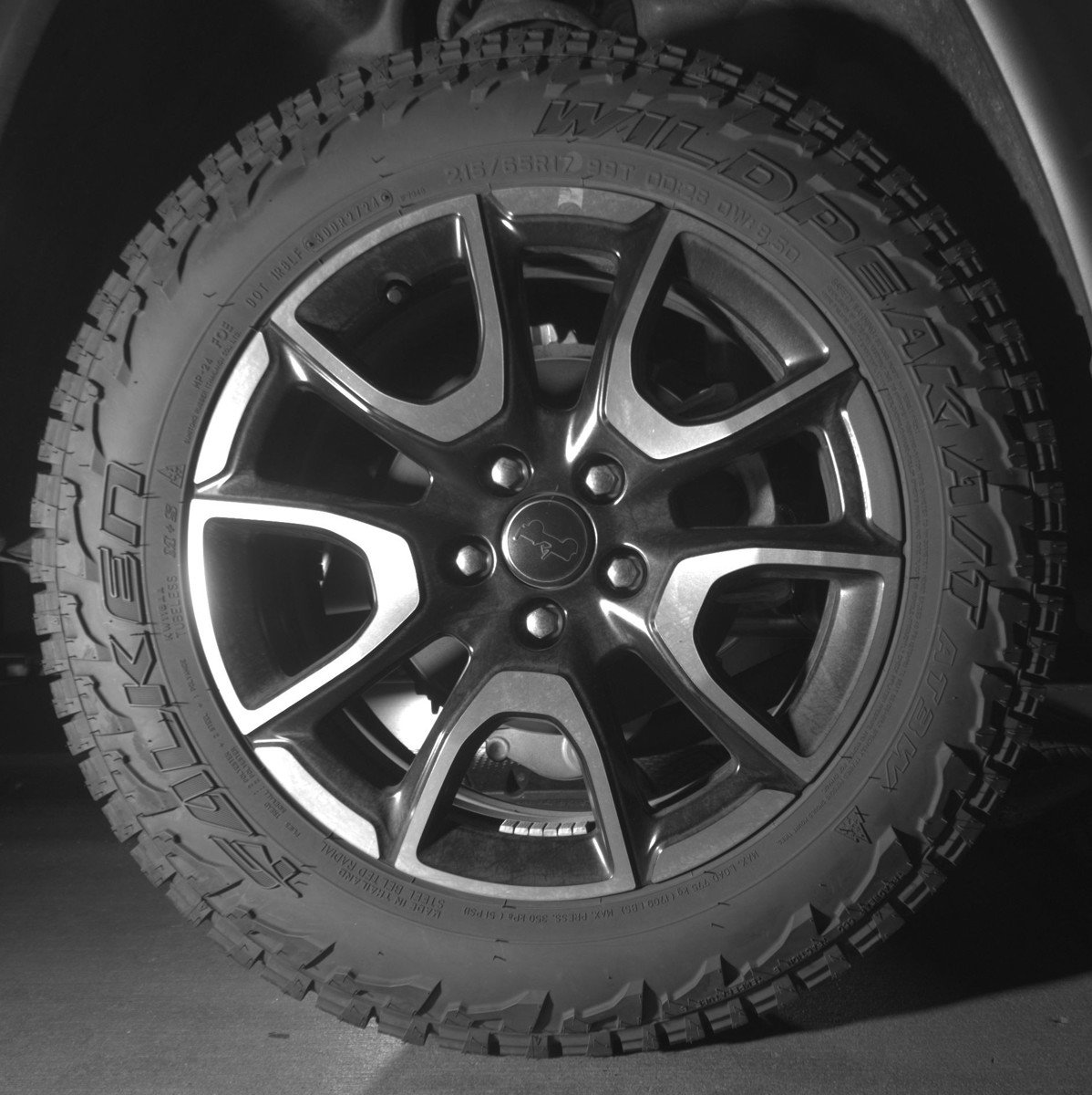 Used 2025 Jeep Compass Trailhawk AWD/4WD image 15