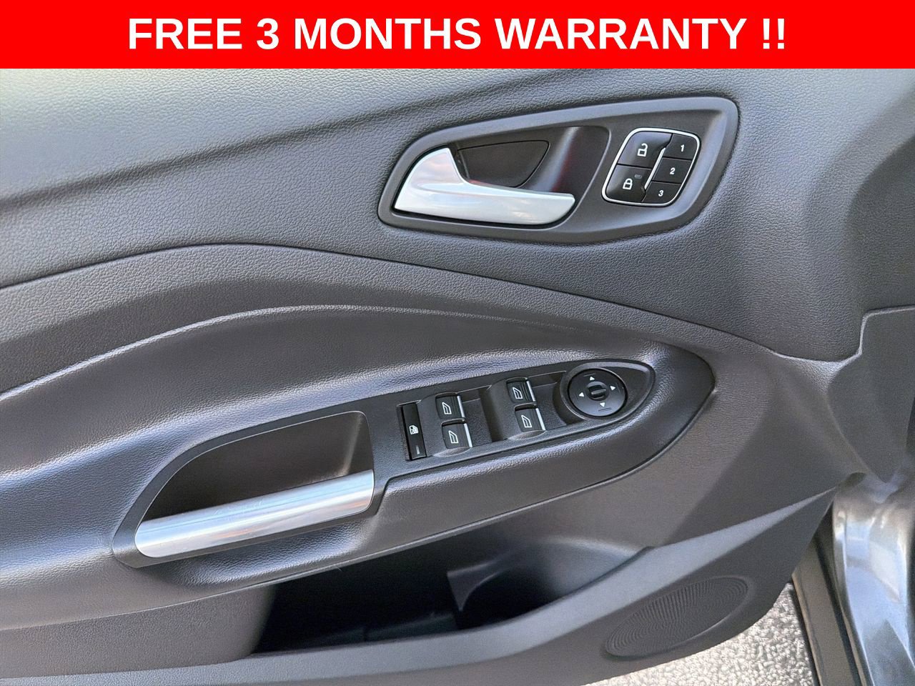Used 2017 Ford Escape Titanium FWD image 12