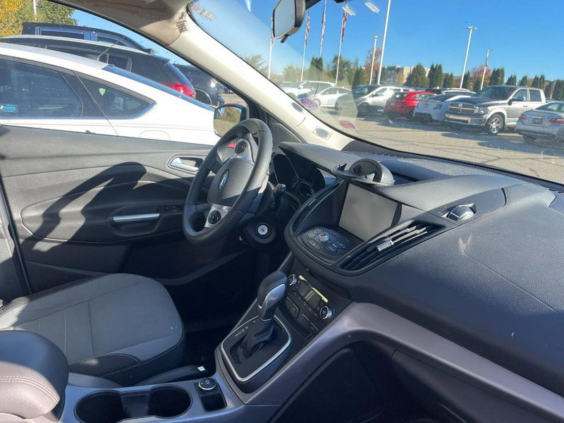 Used 2013 Ford Escape SE image 2