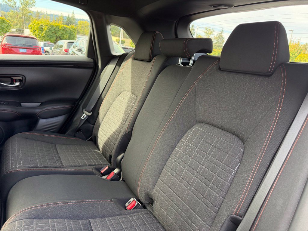 Used 2025 Honda HR-V Sport image 30