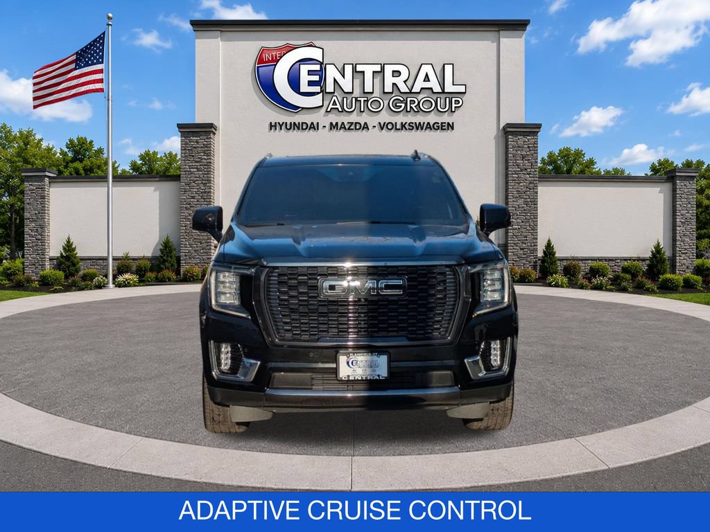 Used 2023 GMC Yukon Denali Ultimate AWD/4WD image 2