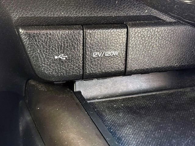 Used 2021 Toyota Camry SE w/ Cold Weather Package FWD image 21