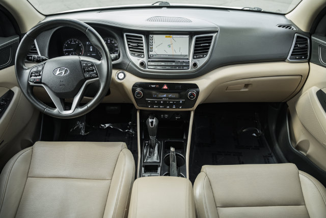 Used 2018 Hyundai Tucson SEL Plus w/ Cargo Package FWD image 19