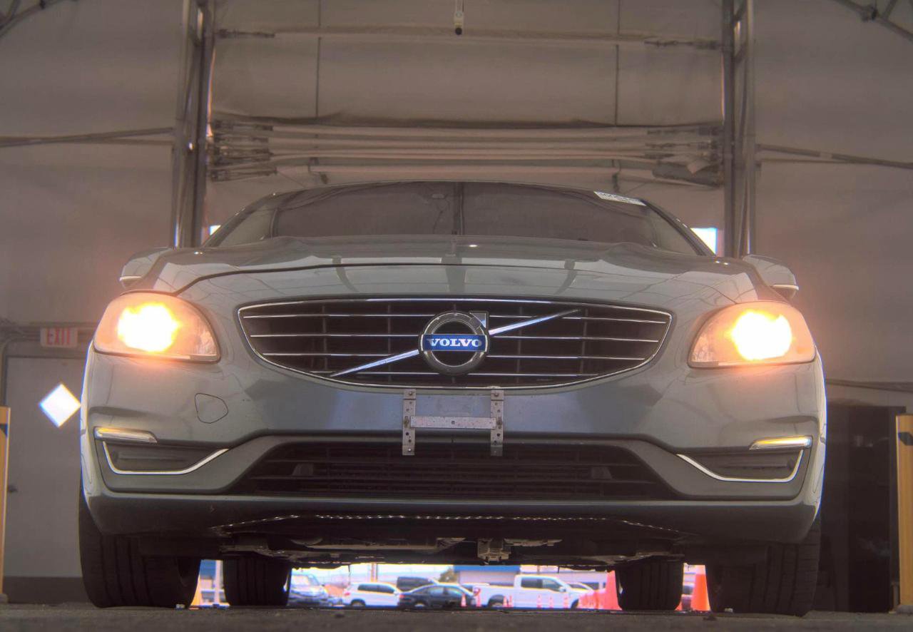 Used 2017 Volvo S60 T5 Inscription AWD/4WD image 3