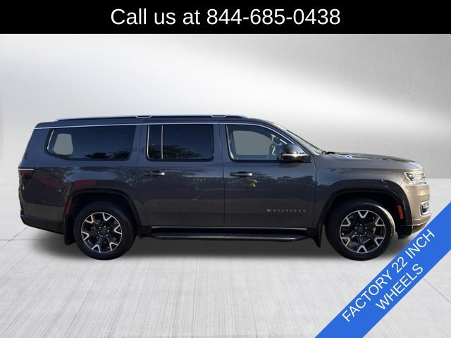 Used 2023 Jeep Wagoneer L Series III w/ Convenience Group I RWD image 4