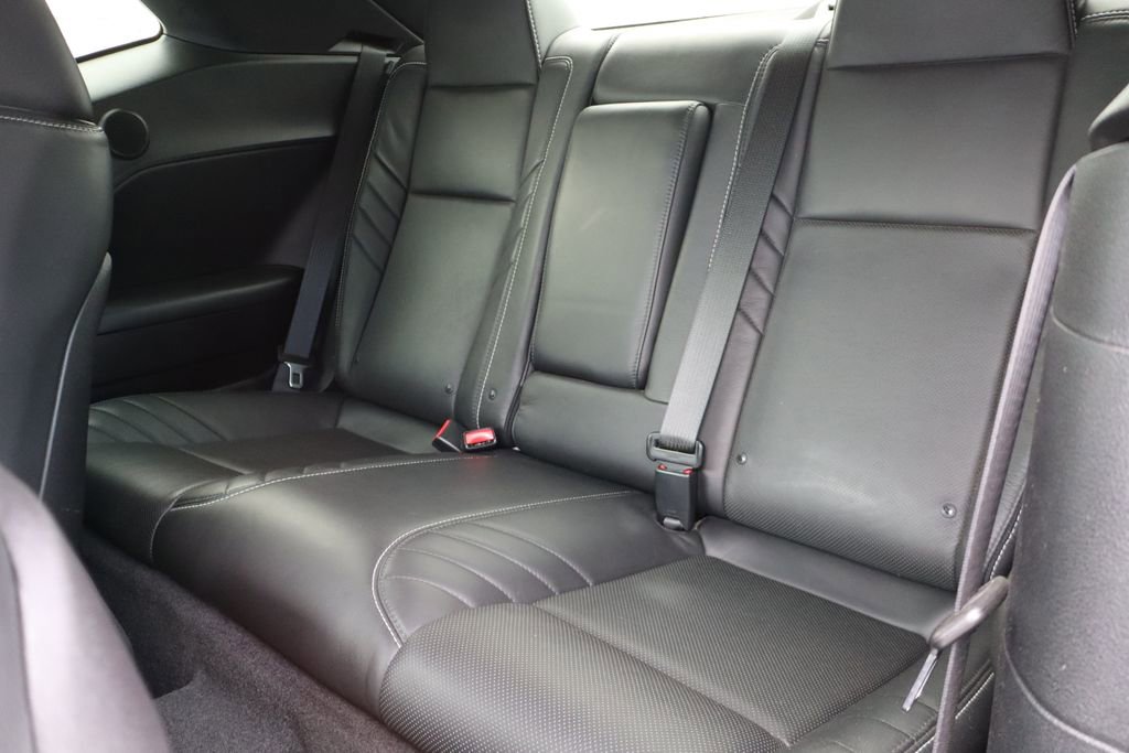 Used 2016 Dodge Challenger SRT Hellcat image 38